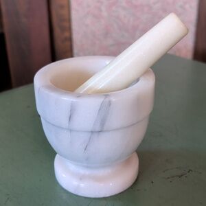 White Marble Mortar and Pestle